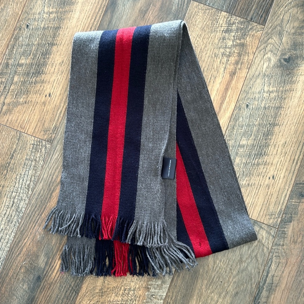 Tommy Hilfiger Knitted Bold Stripe Scarf